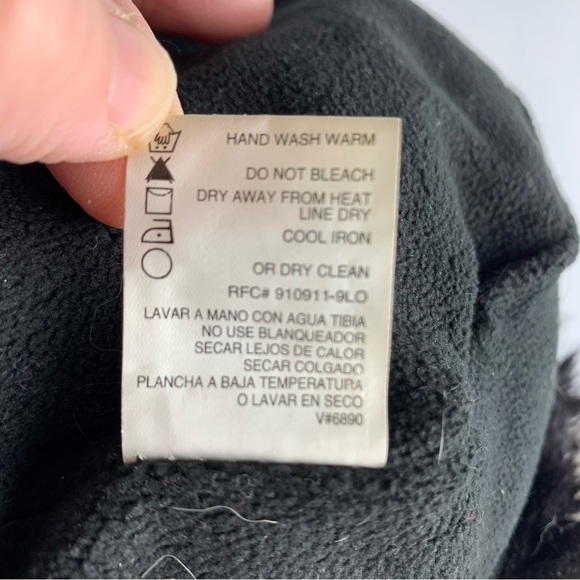 Black Faux Fur Cossack-Style Hat - Picture 4 of 4